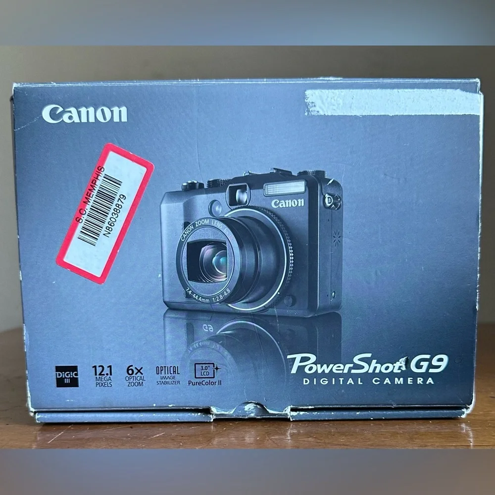Canon PowerShot G9 12.1MP 6x Optical Zoom 3