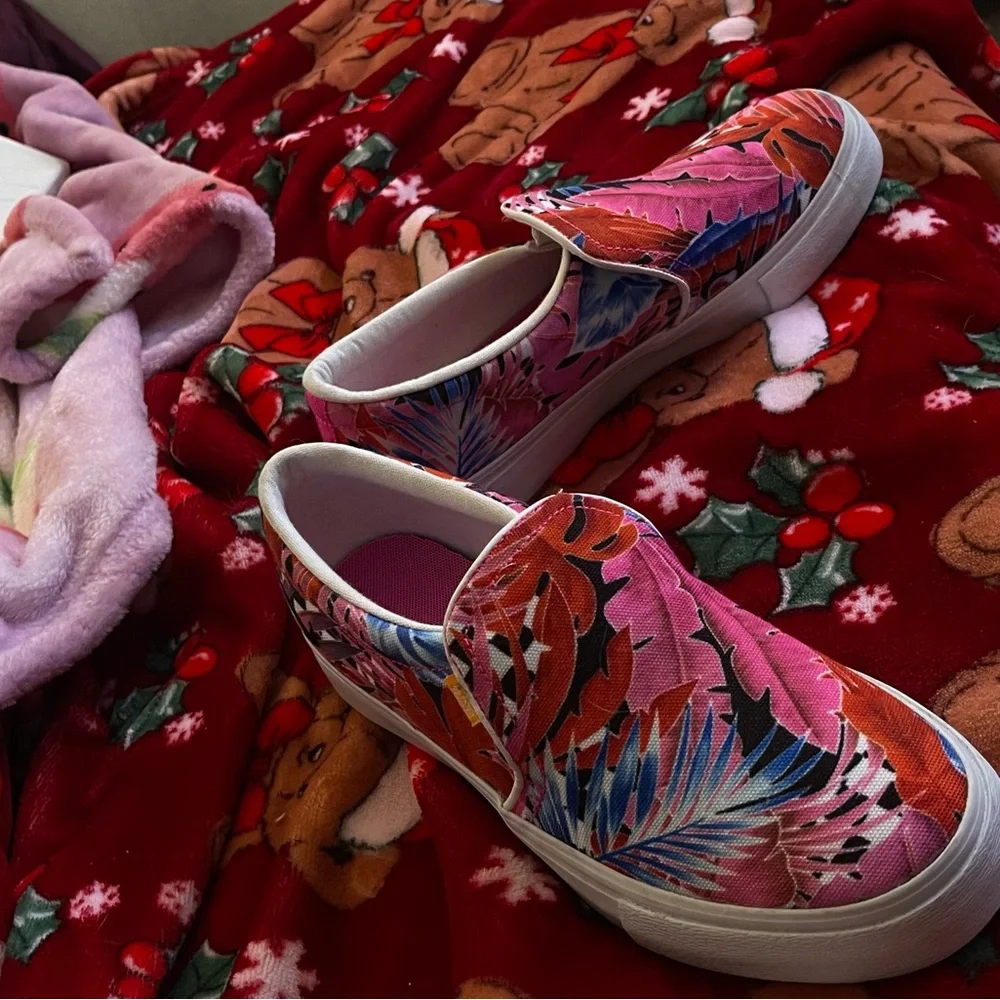 Nike Pink and Blue Floral Slip-On Cat Toy Shoes