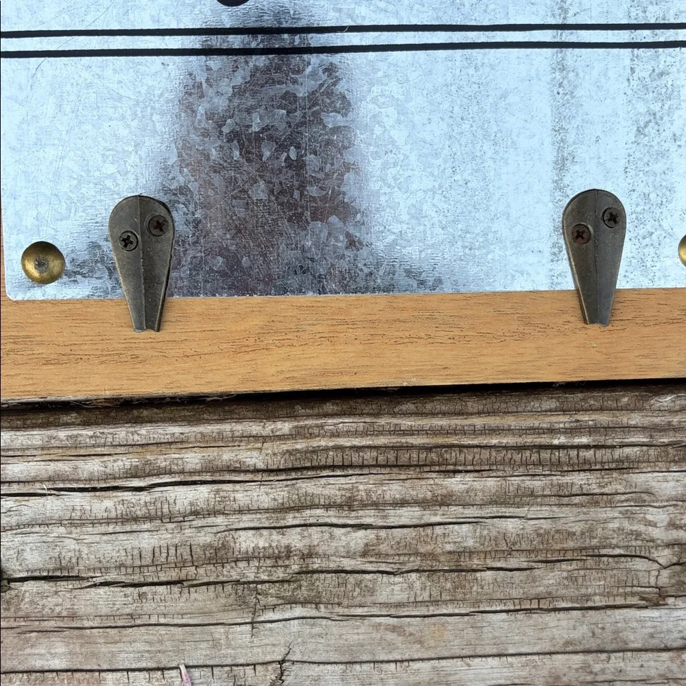 Chic Wood and Metal Key Holder with Tan Leather Accent