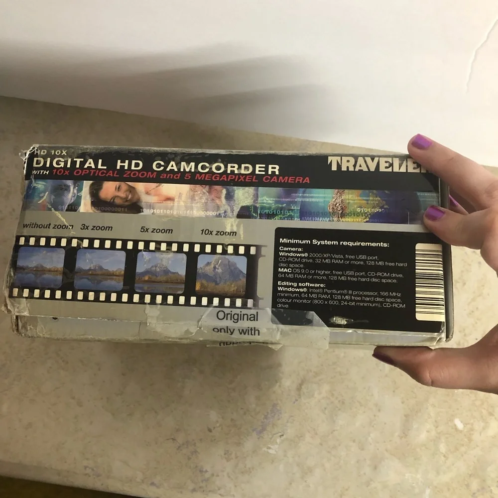 Traveler HD 10x Optical Zoom 5 Megapixel Camera