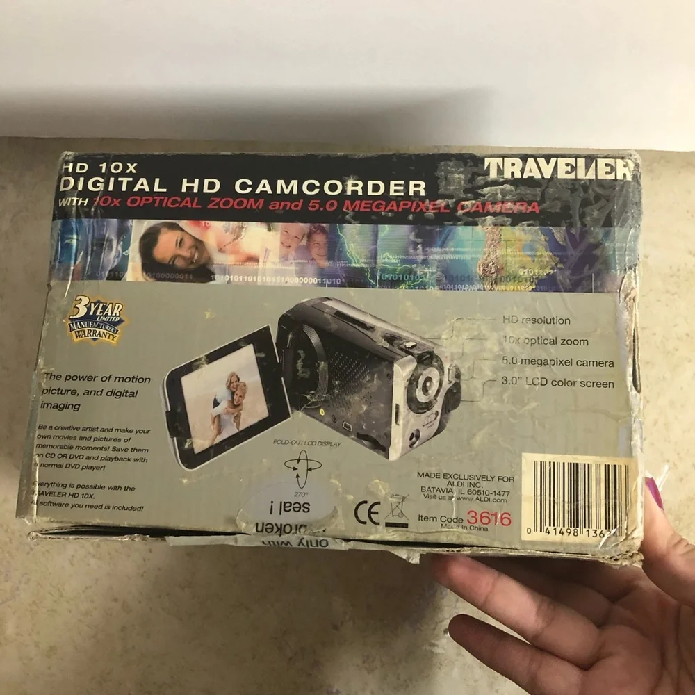 Traveler HD 10x Optical Zoom 5 Megapixel Camera