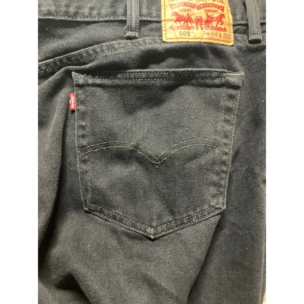 Levi Strauss & Co. strauss casual 44