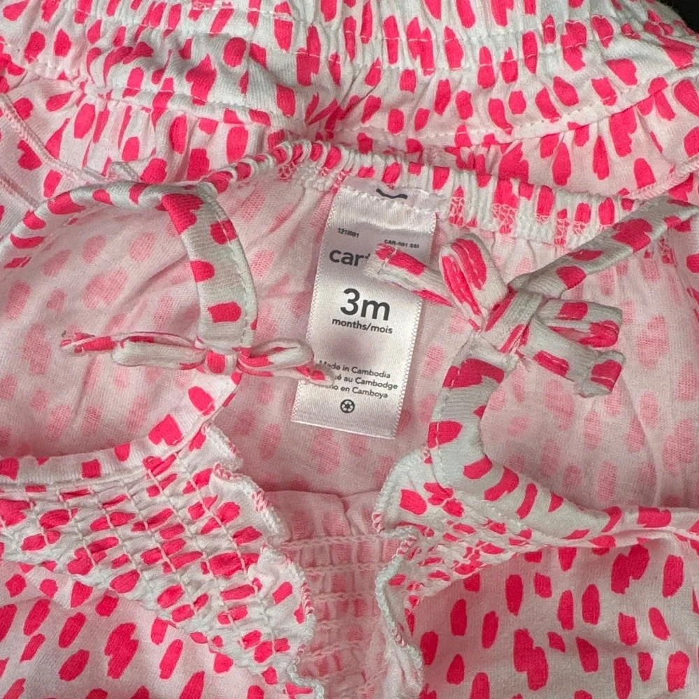 Carter’s Pink and White Polka Dot Kitty Baby 2 piece Short Set size 3 months