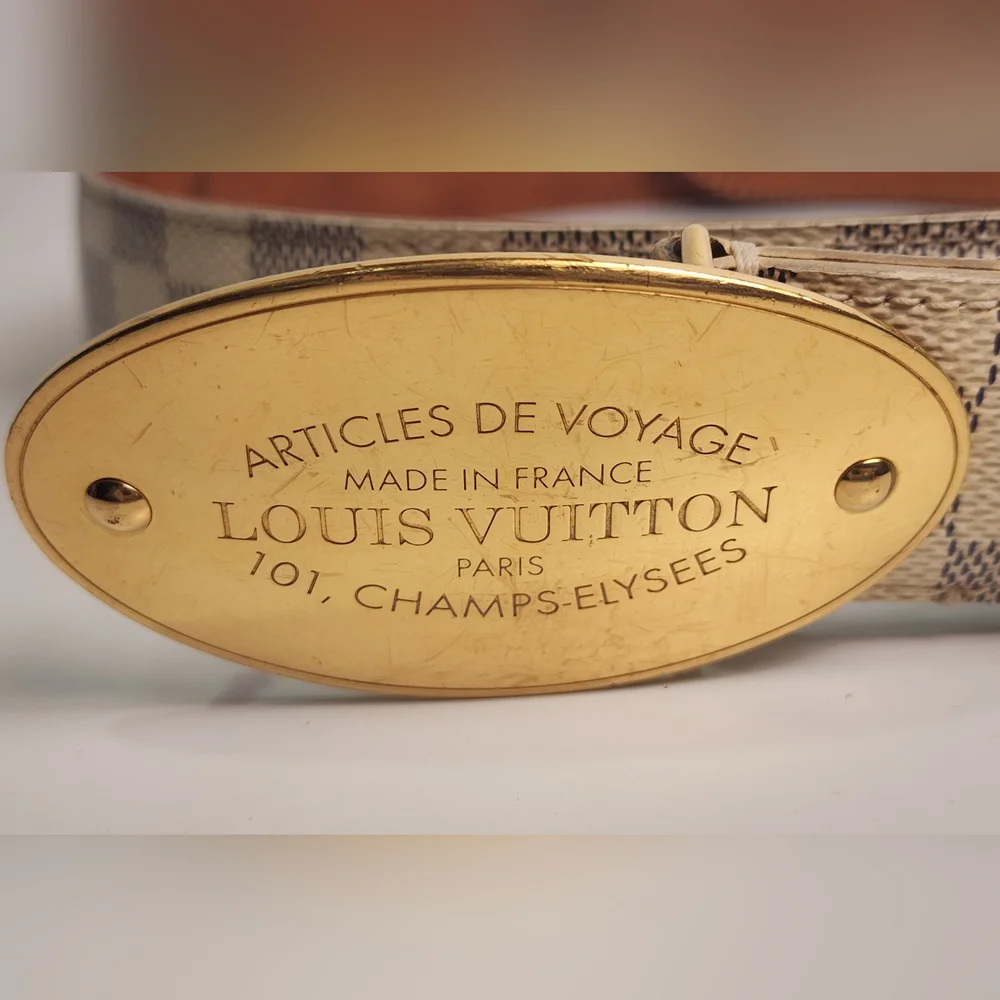 Louis Vuitton voyage lv