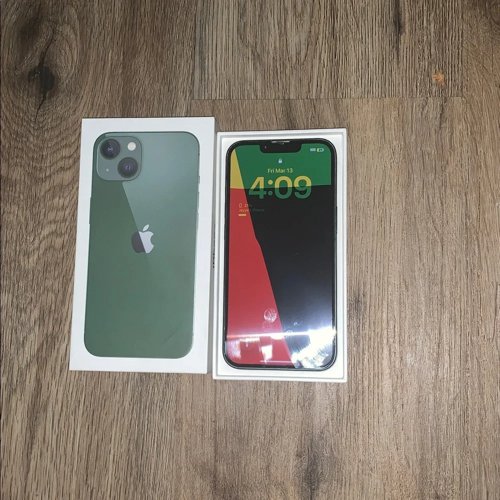iPhone 13