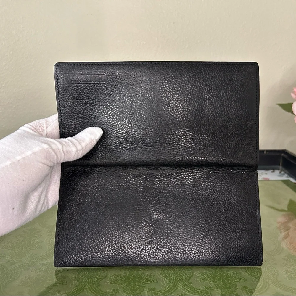 Father’s Day Burberry Black Leather Bifold Wallet w/ Nova Check Interior Slot