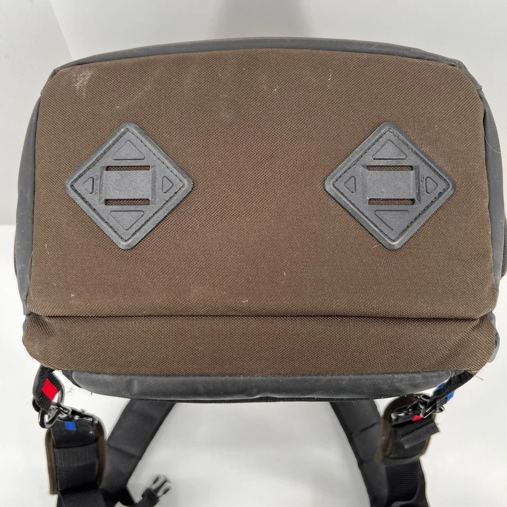 Tamrac 5788 Evolution 8 Photo/Laptop Sling Backpack (Brown/Tan) Travel Hiking