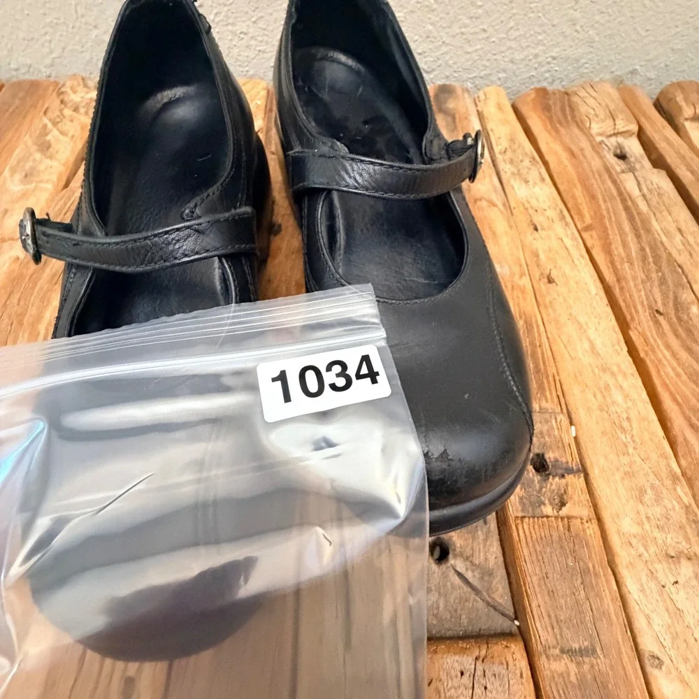 Dansko step into