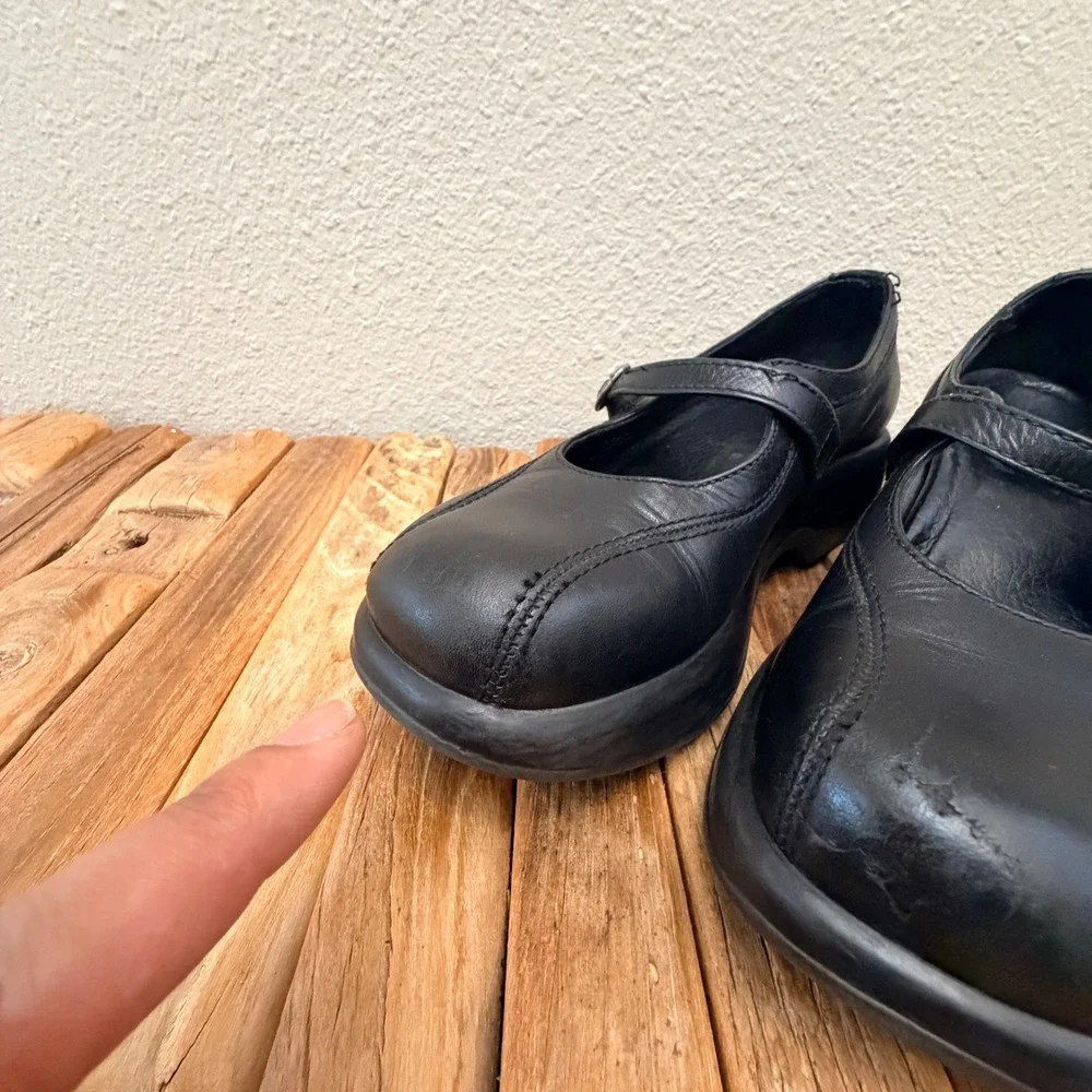 Dansko step into