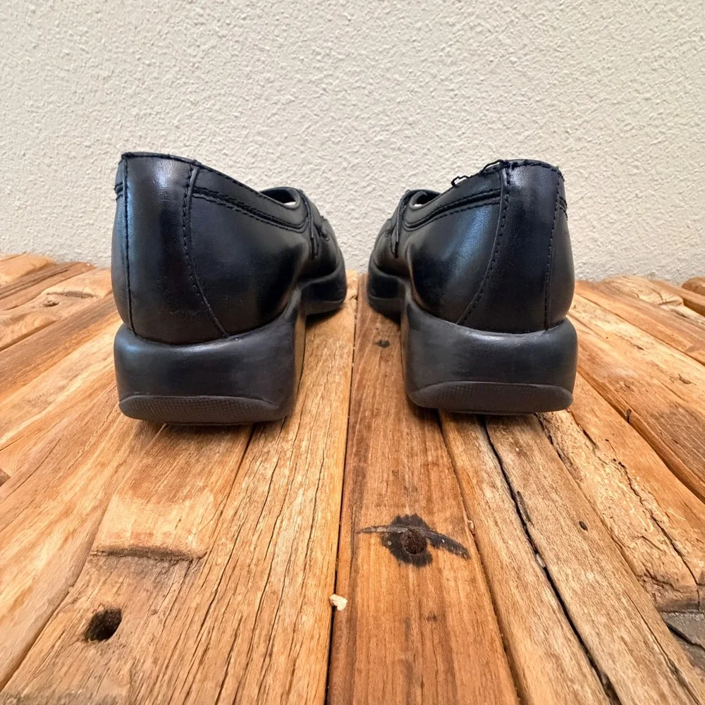 Dansko step into