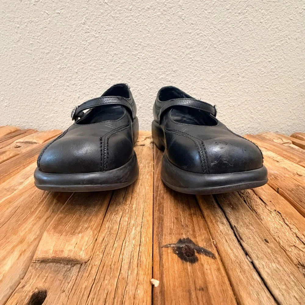 Dansko step into