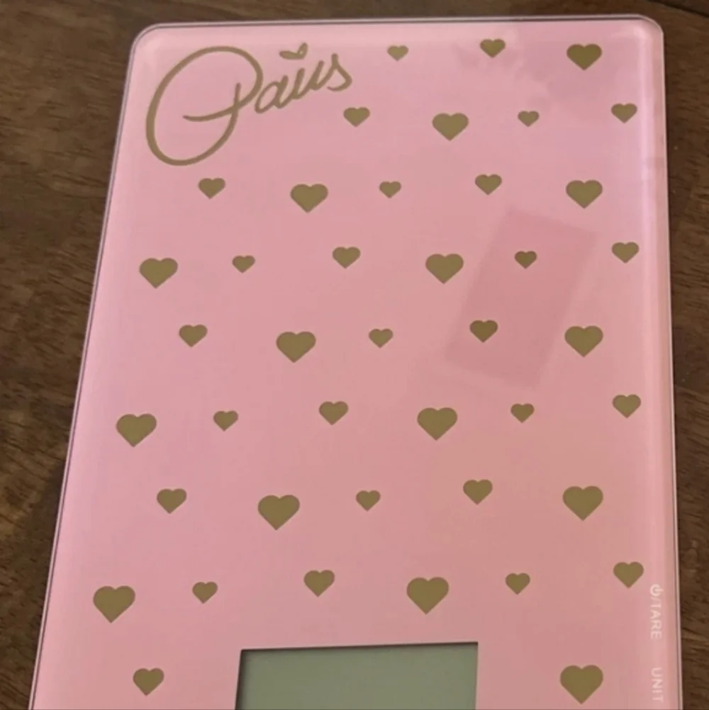 Paris Hilton Pink Heart Digital Glass Scale