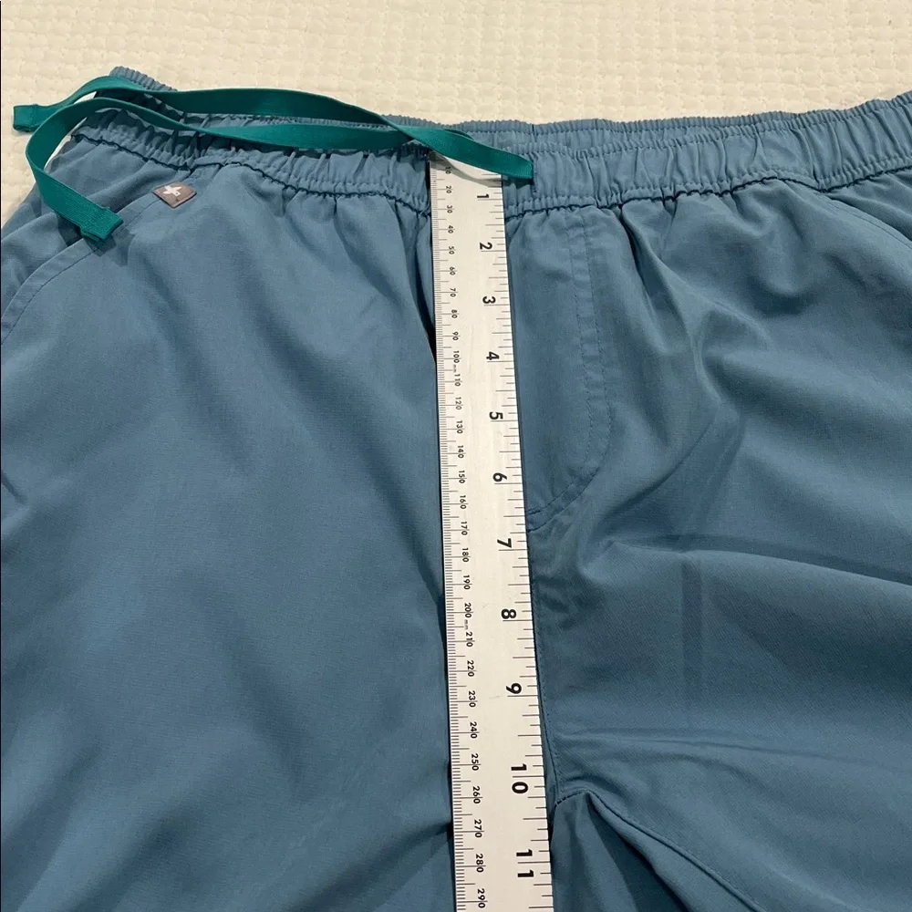 Figs sleek teal
