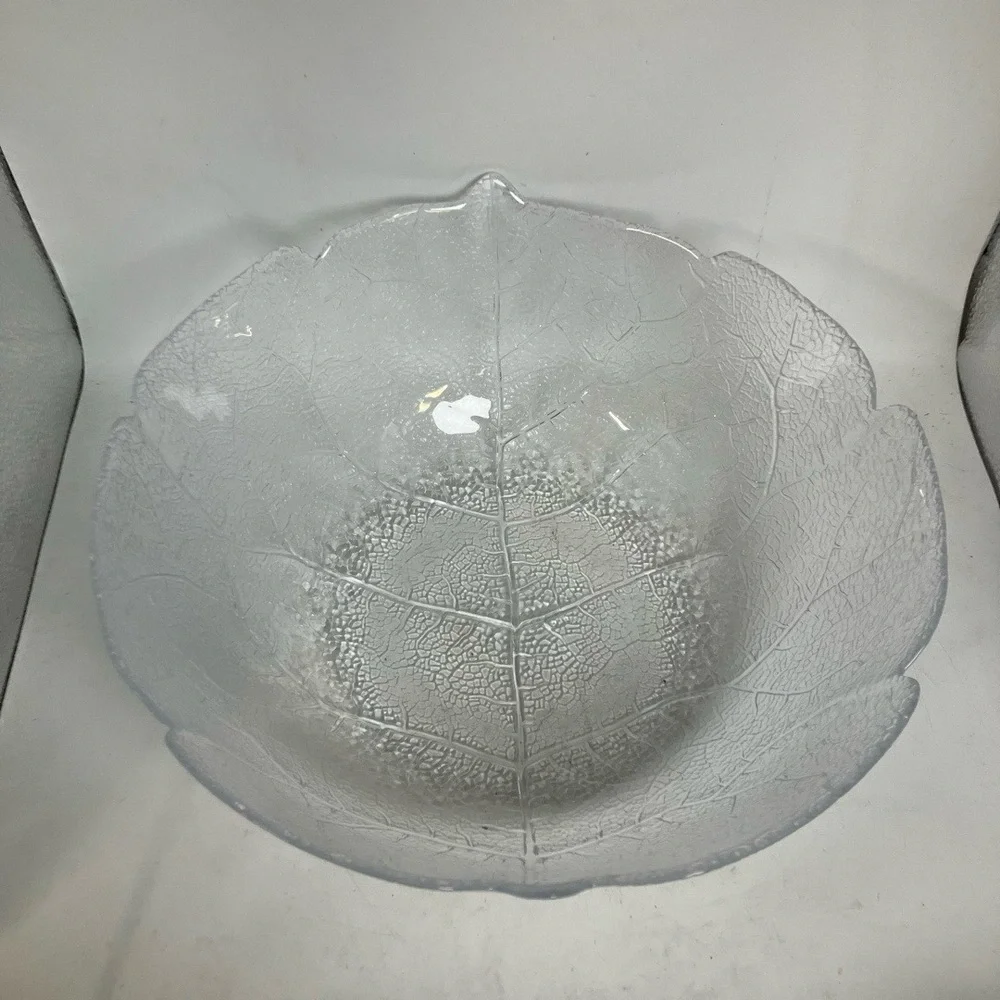 Crate Barrel Bowl 10 Inch Clear Decorative Leaf Pattern Glass Polish Modern‎