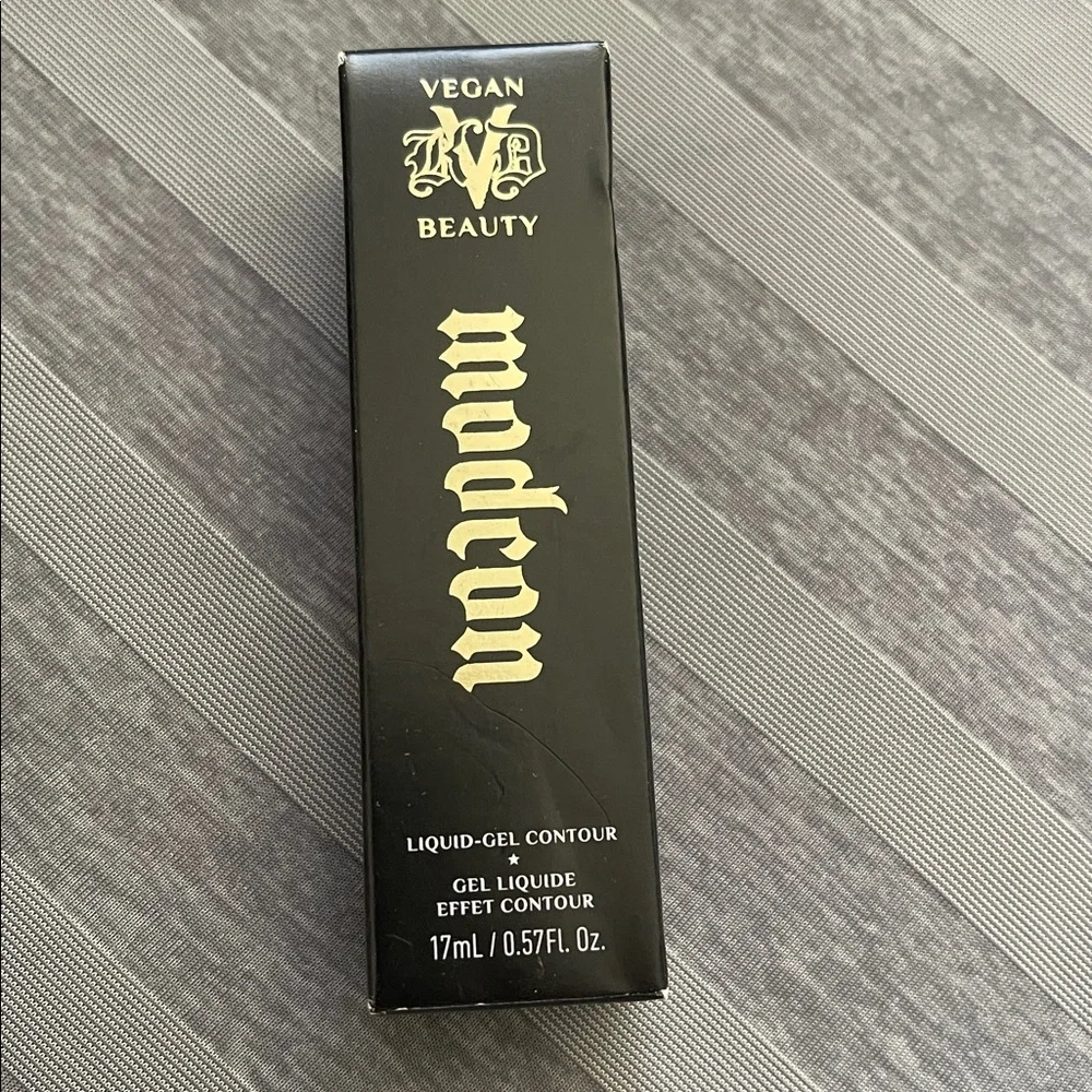 Kvd Beauty lightweight transfer