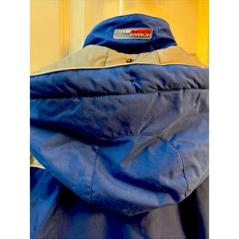 Karbon small red