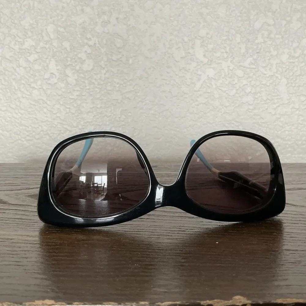 Toms non polarized