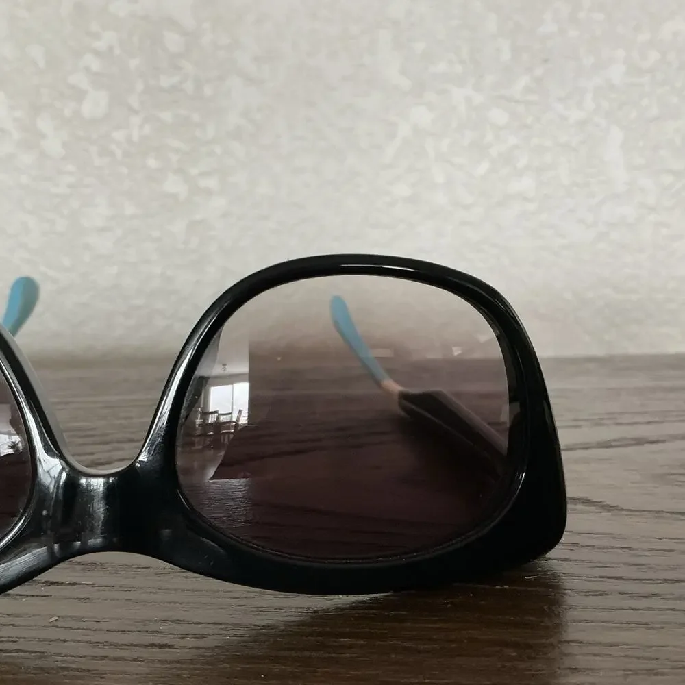 Toms non polarized
