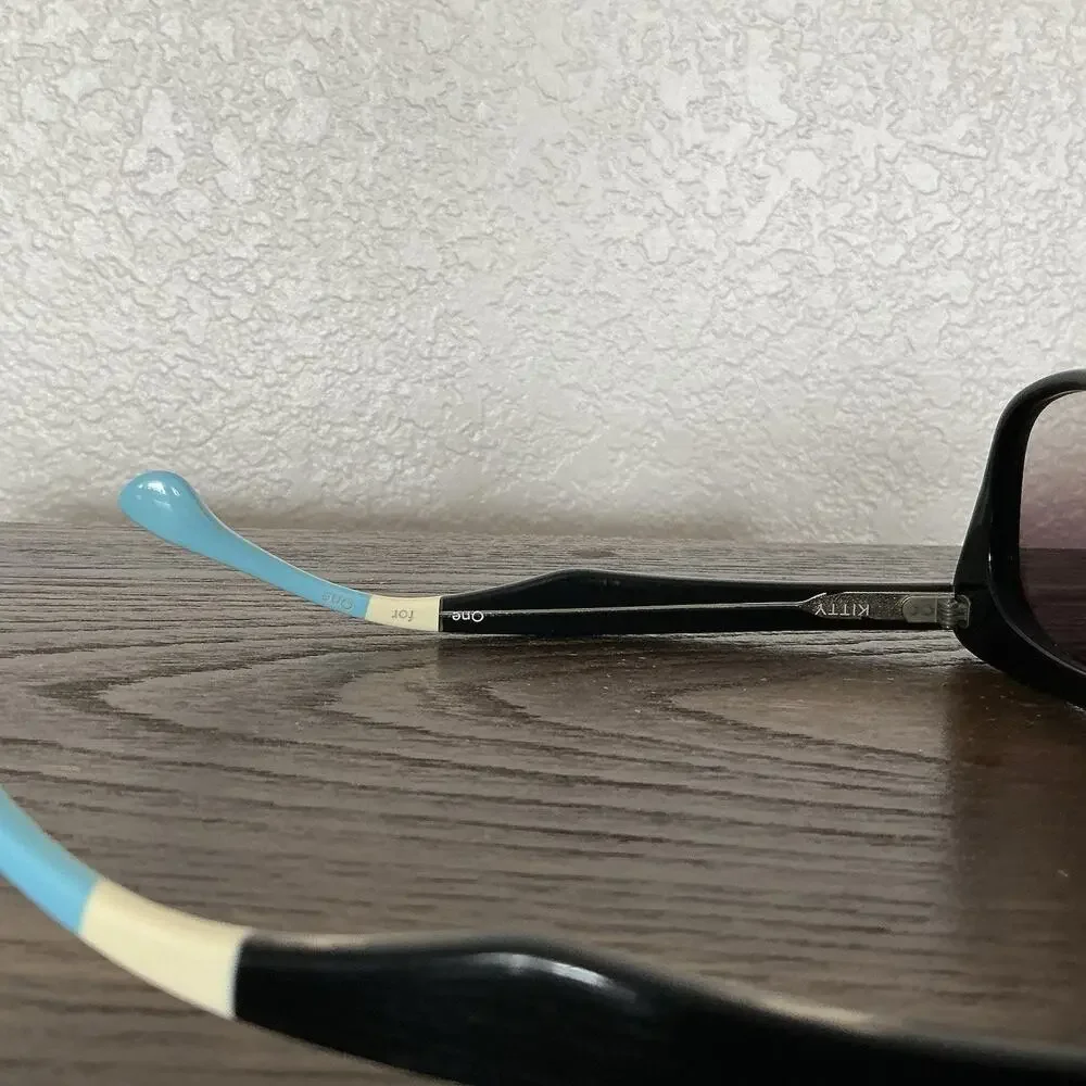 Toms non polarized