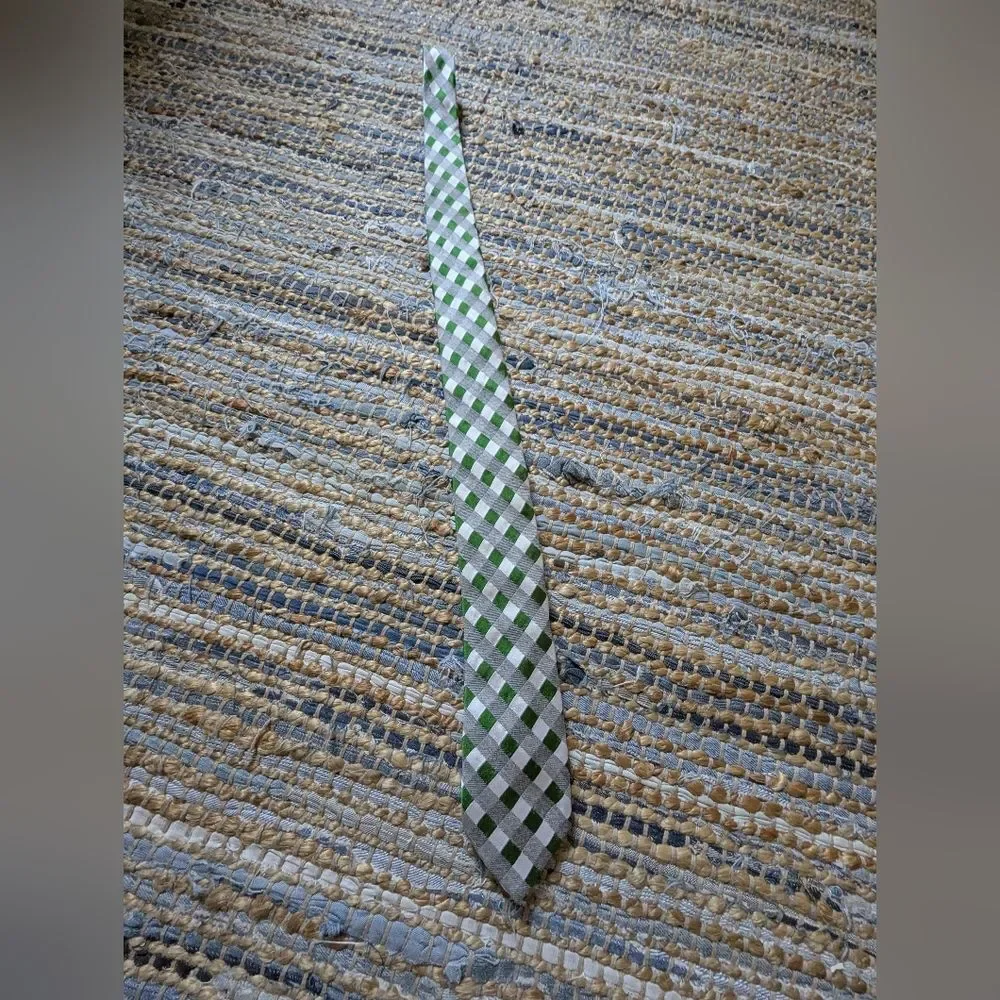 Arrow casual widest