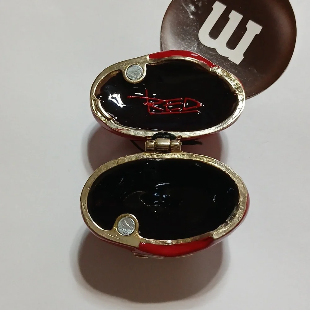 Monet m&m enamel