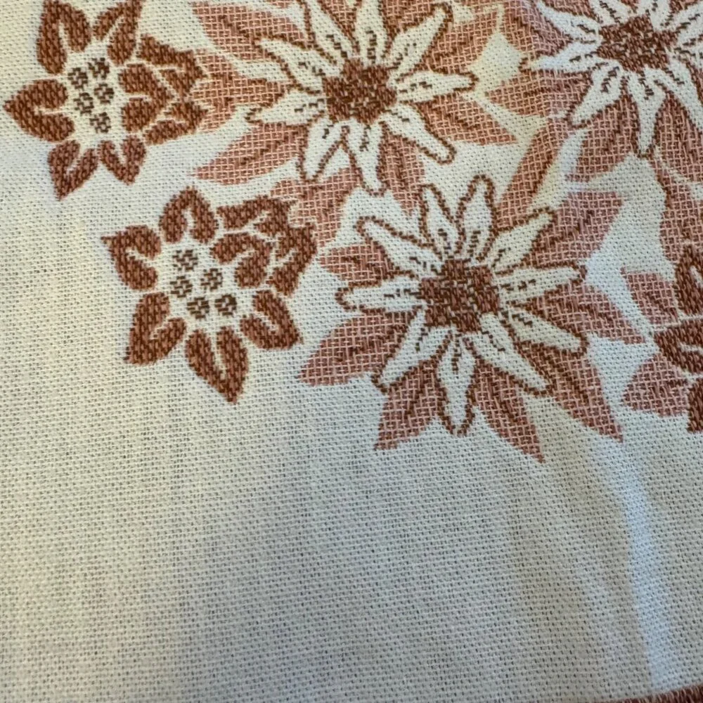 N/A trim scalloped