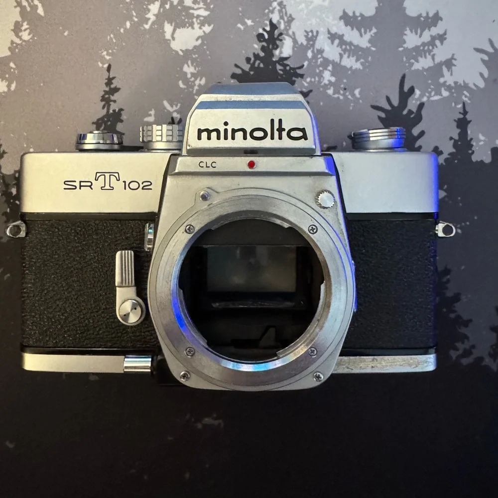 Minolta SRT102 35mm Film Camera - Vintage - UNTESTED