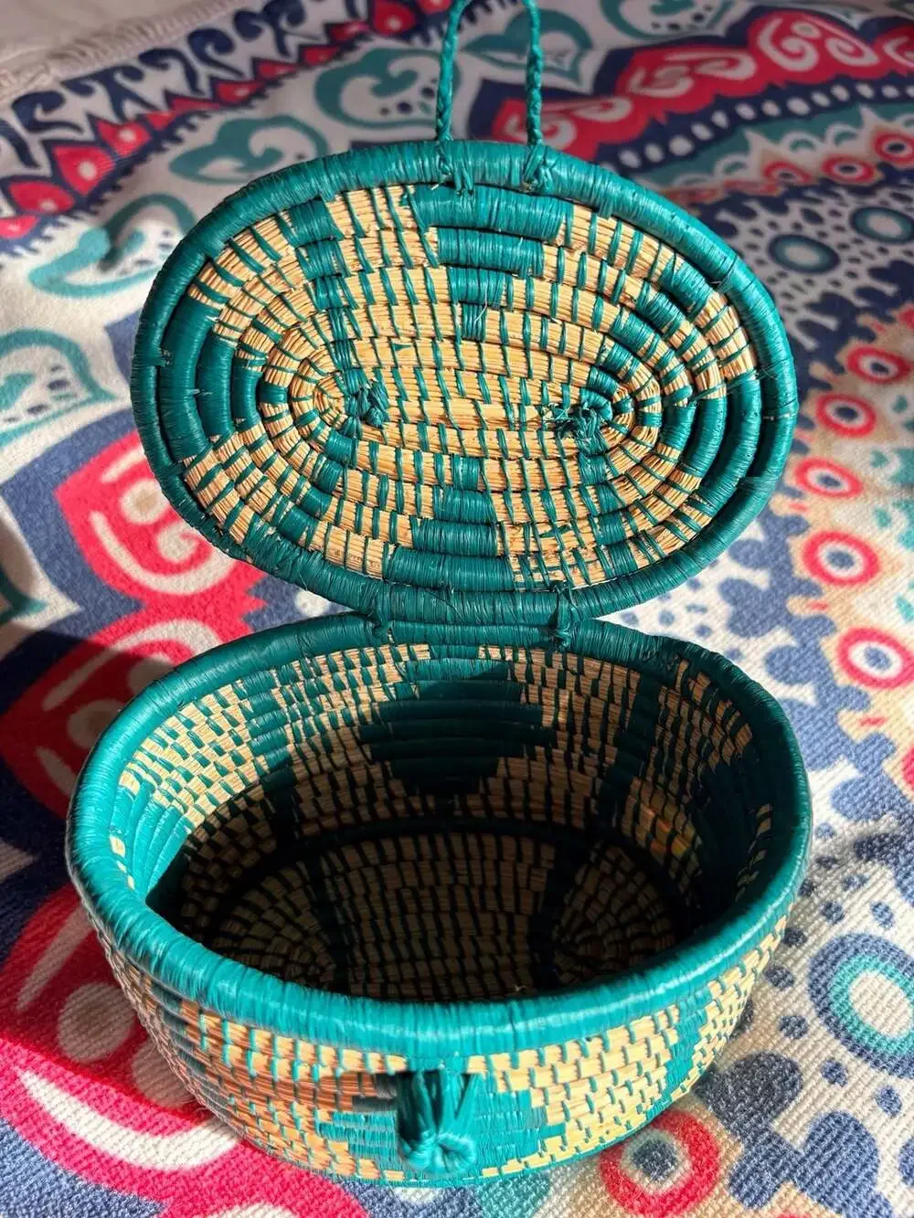 Maya handwoven pine
