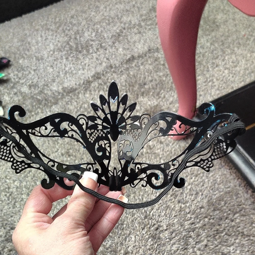 BEAUTIFUL SPARKLING TEAL GLITTER MASQUERADE MASK