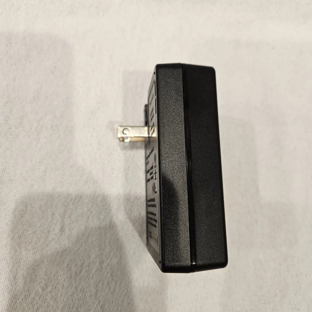 Panasonic Lumix DE-A79 Battery Charger