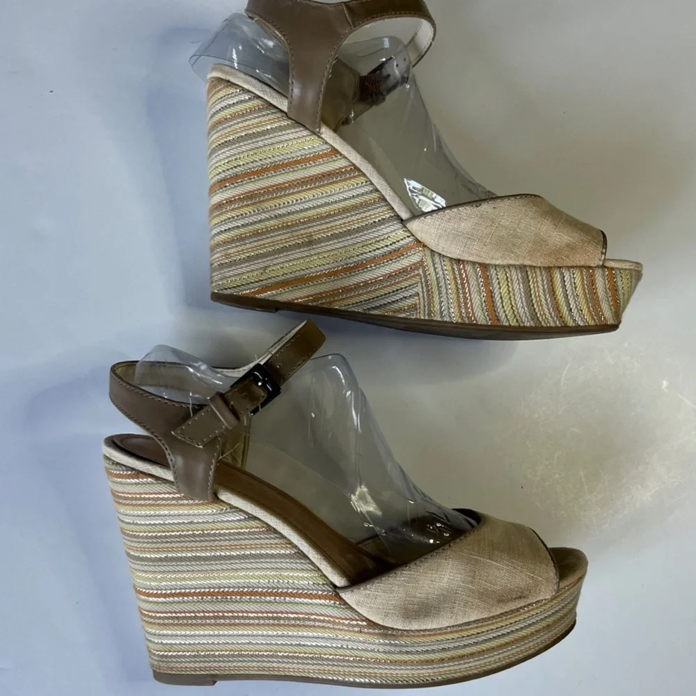 LC Lauren Conrad Dakota Natural Wedge Sandals
