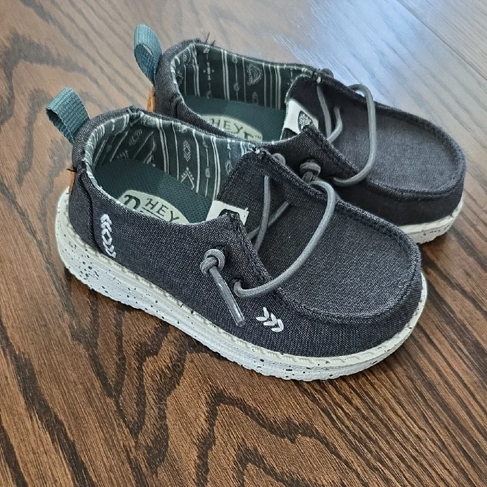 Hey Dude Kids Moccasins in Dark Gray