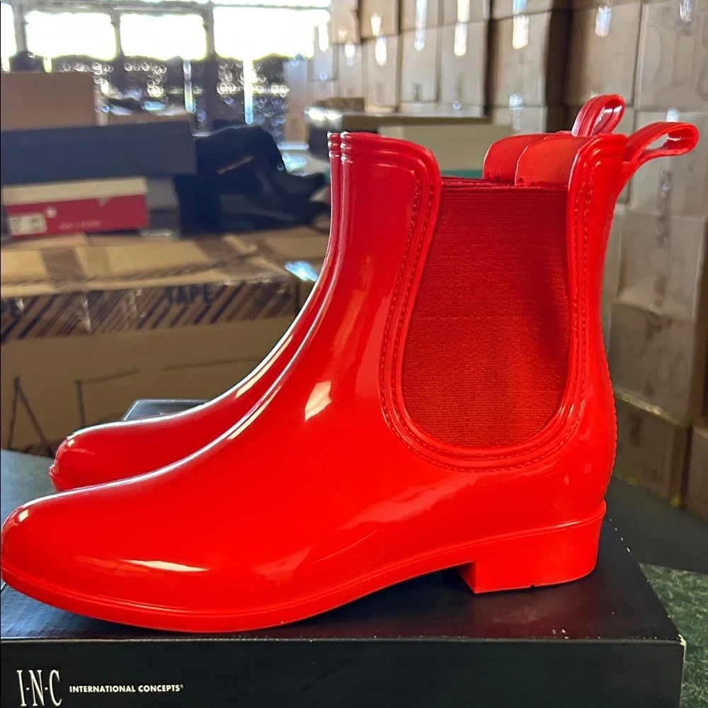 INC International Concepts bold red