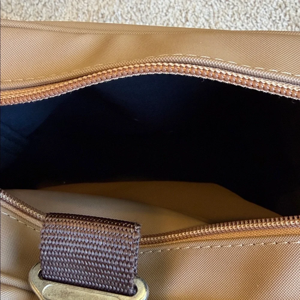 Jon Hart Design spacious duffle