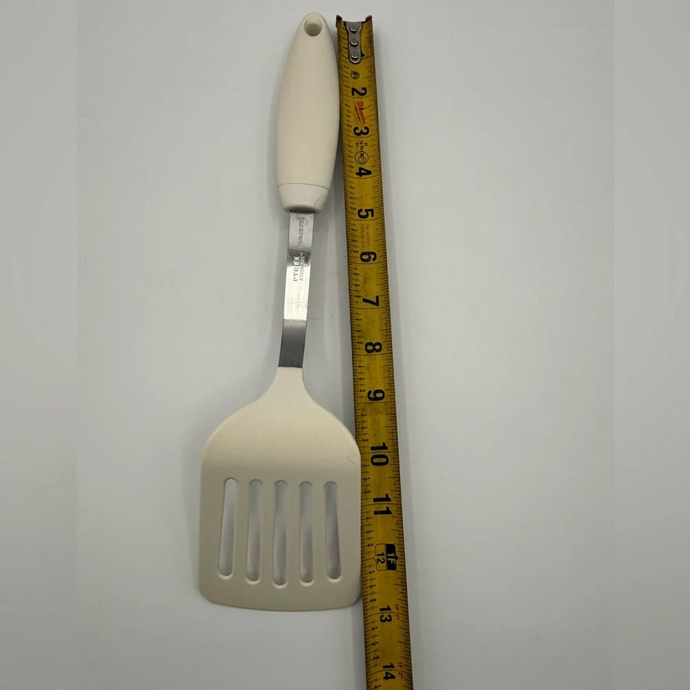 Pyrex vintage accessories