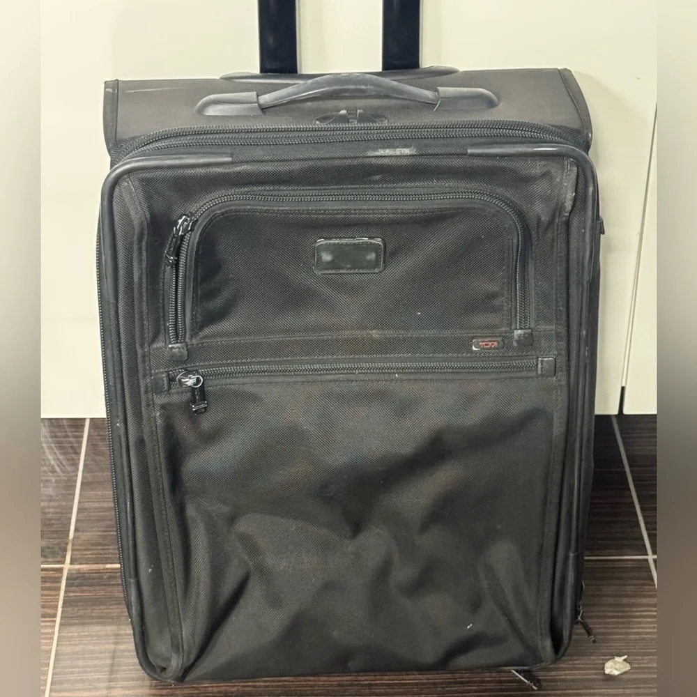 Tumi durable black