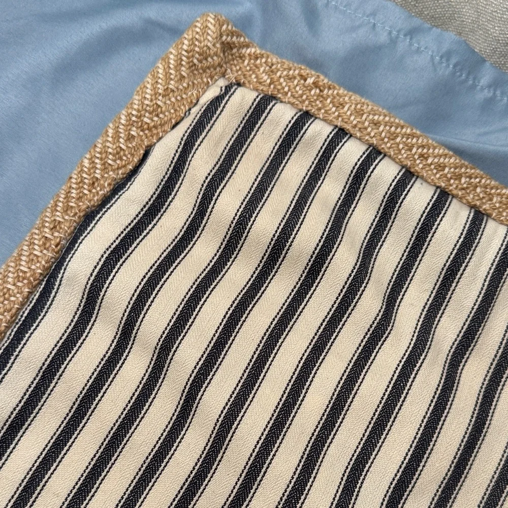 N/A set striped