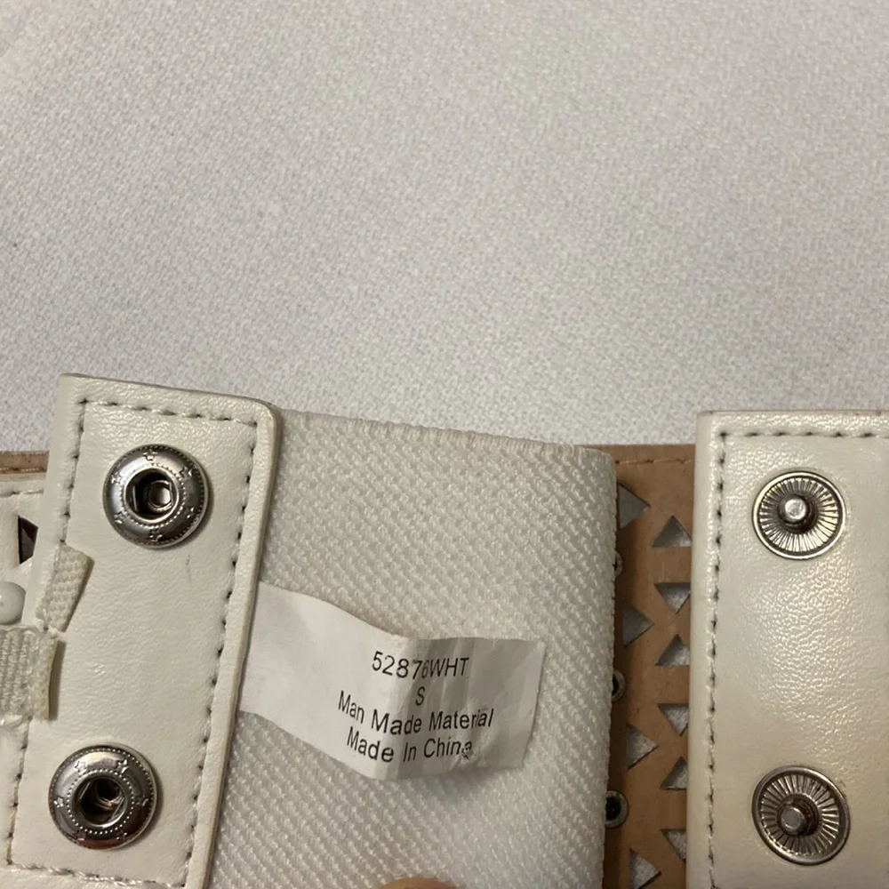 N/A white cut