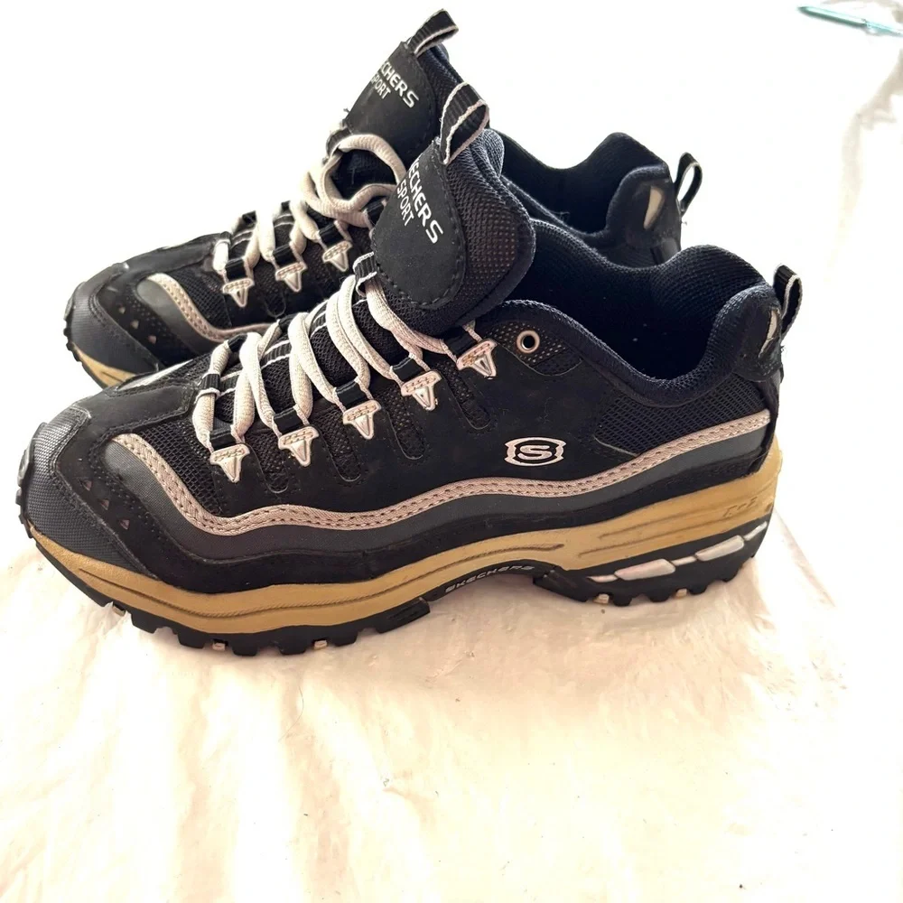 Skechers step out