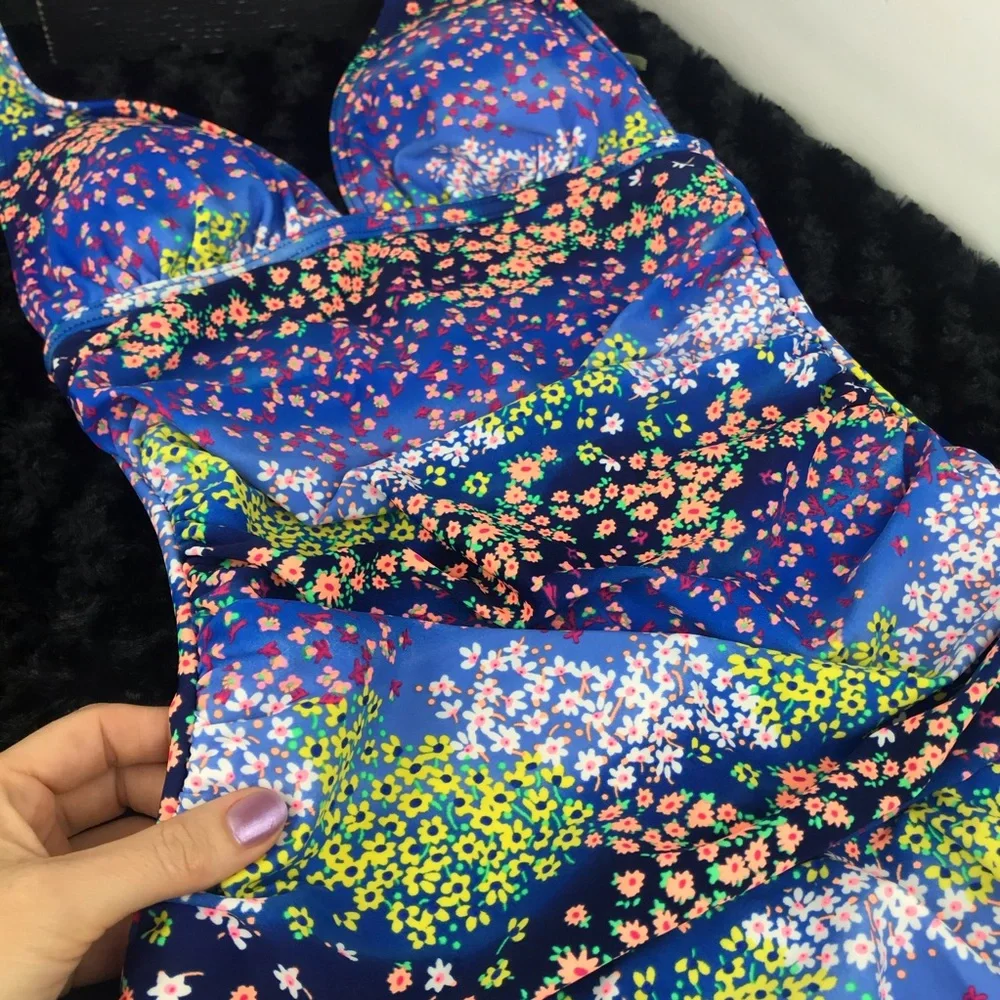 Arizona Jean Company super colorful