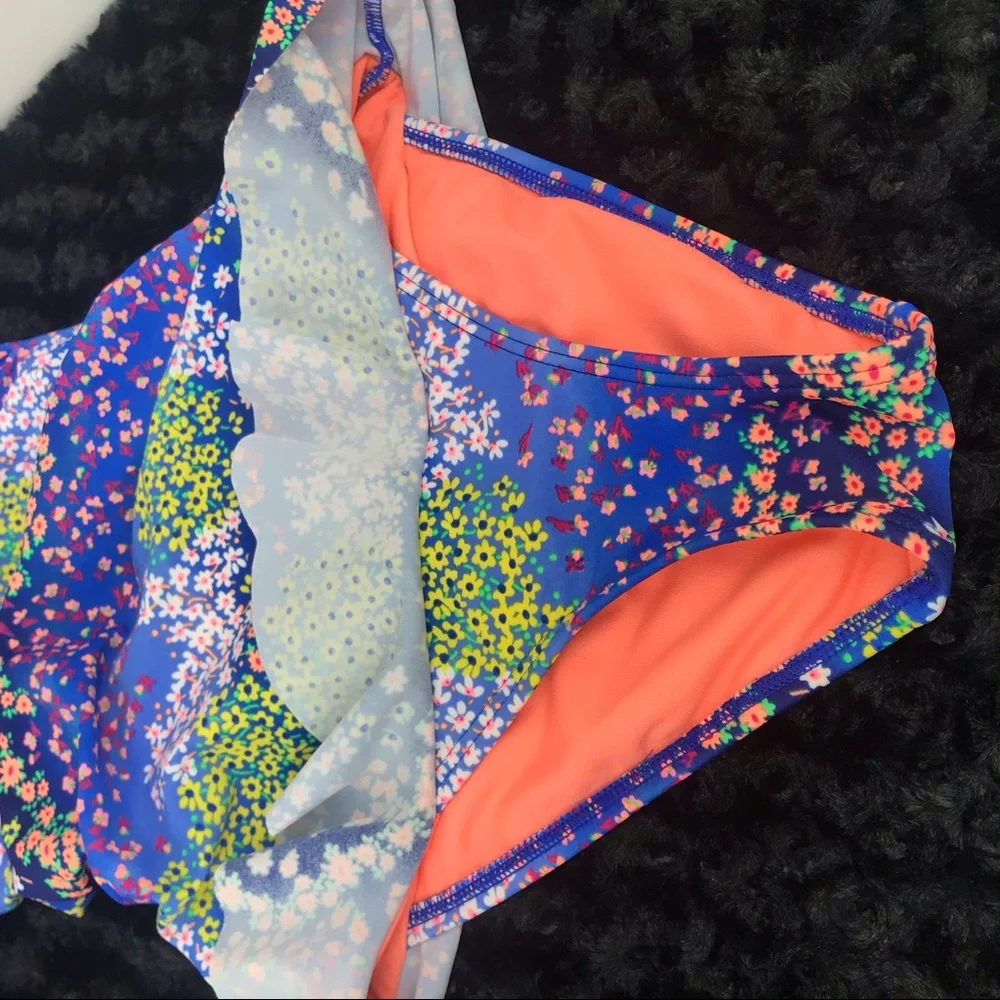 Arizona Jean Company super colorful
