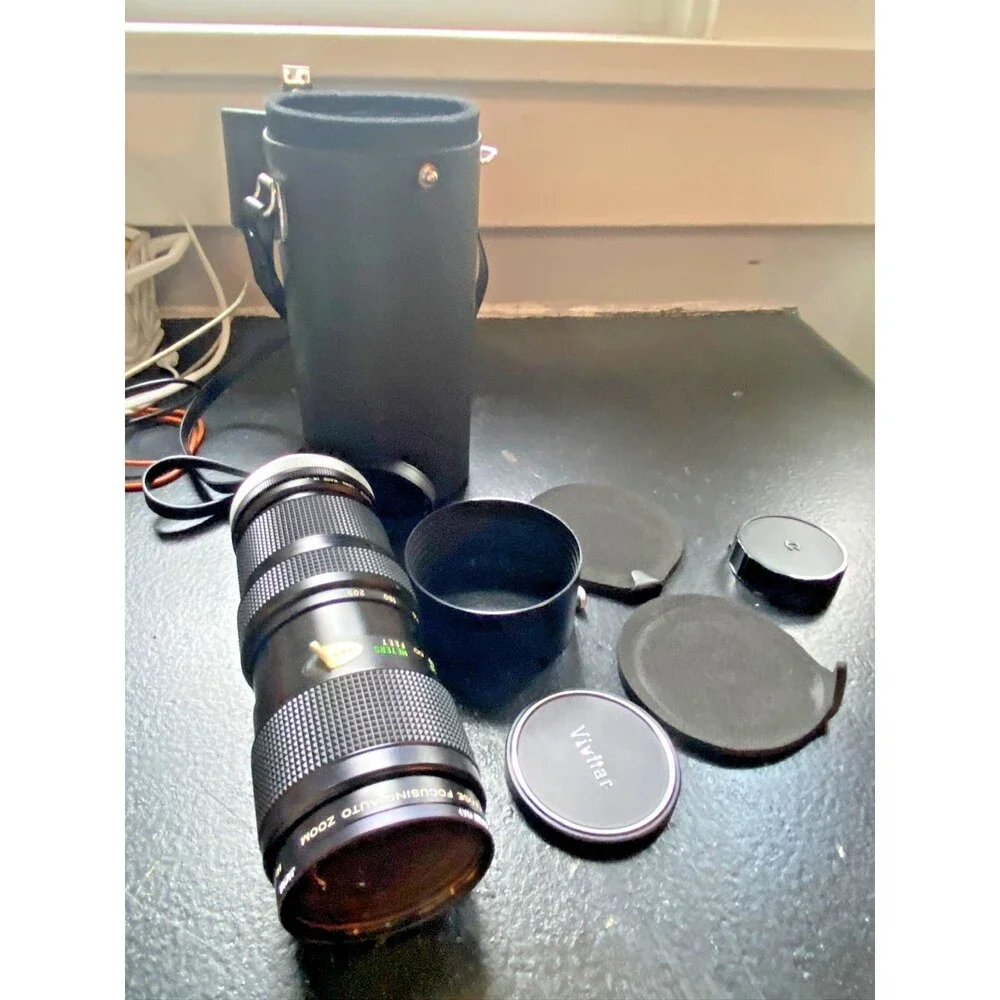 Vivitar 75-205mm f3.8 Telephoto Zoom Lens Canon FD Kiron Made w Hood Case