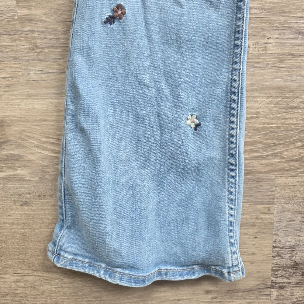 abercrombie kids approximate measurements