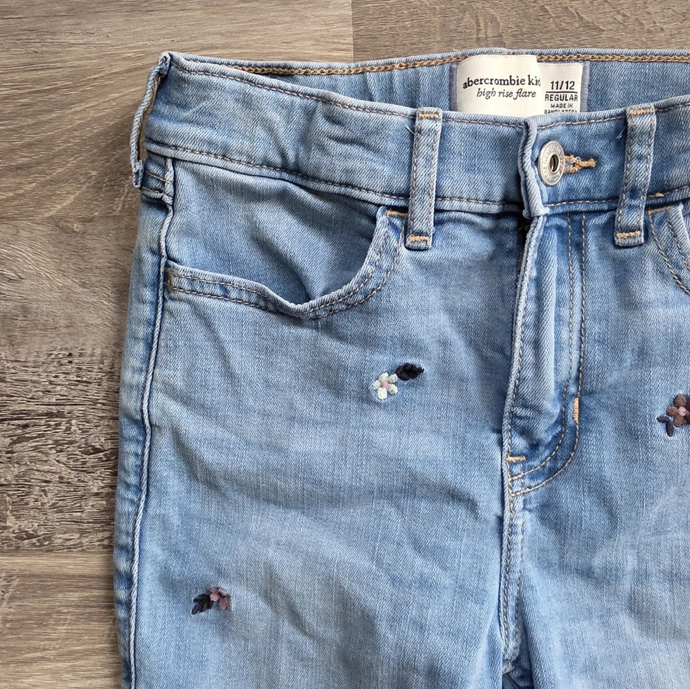 abercrombie kids approximate measurements