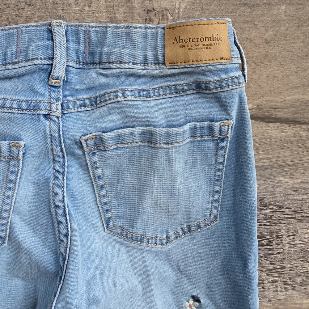 abercrombie kids approximate measurements