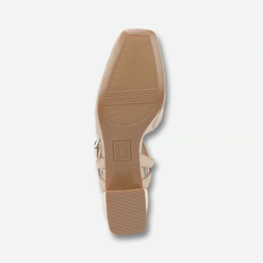 Naturalizer women hattie