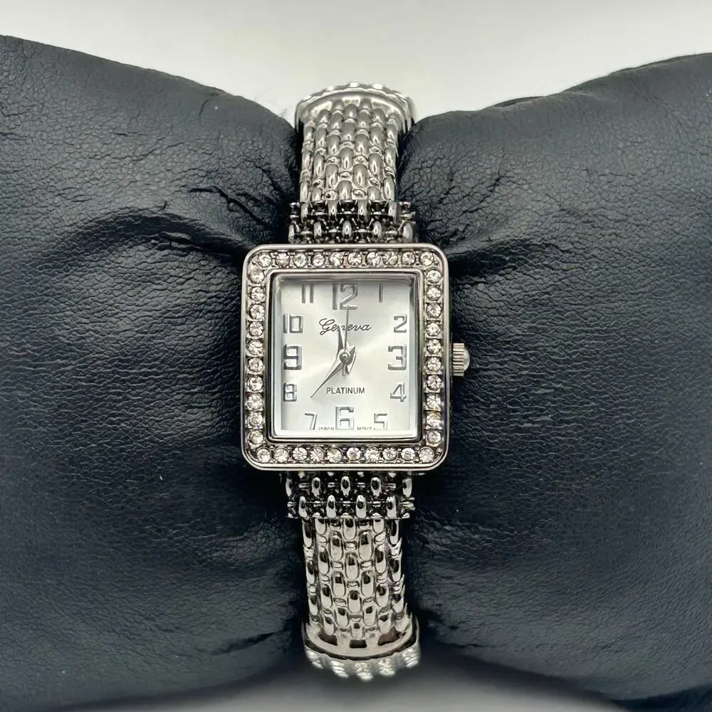 Geneva Platinum Women’s Fashion Watch Working New Battery