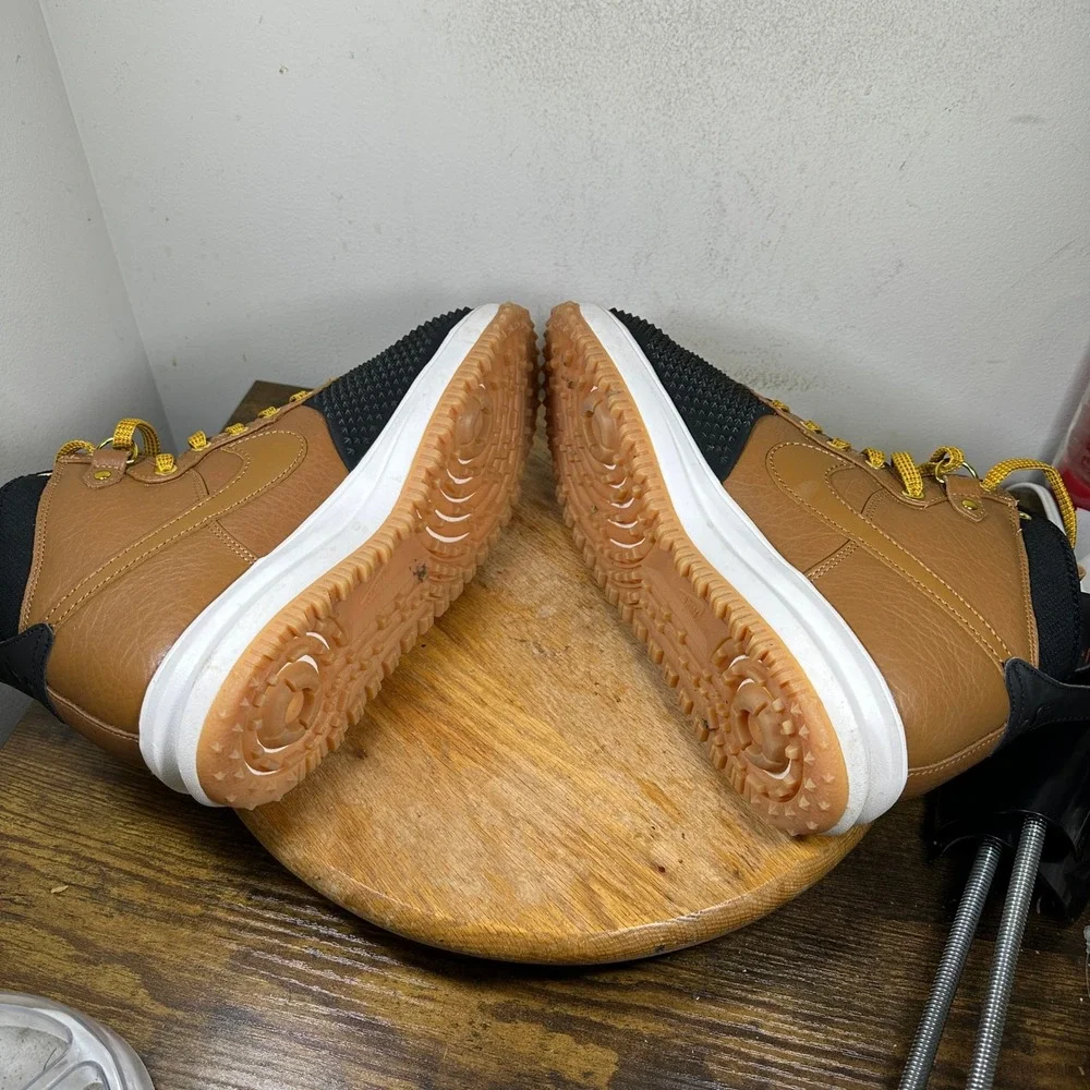 Nike lunar force