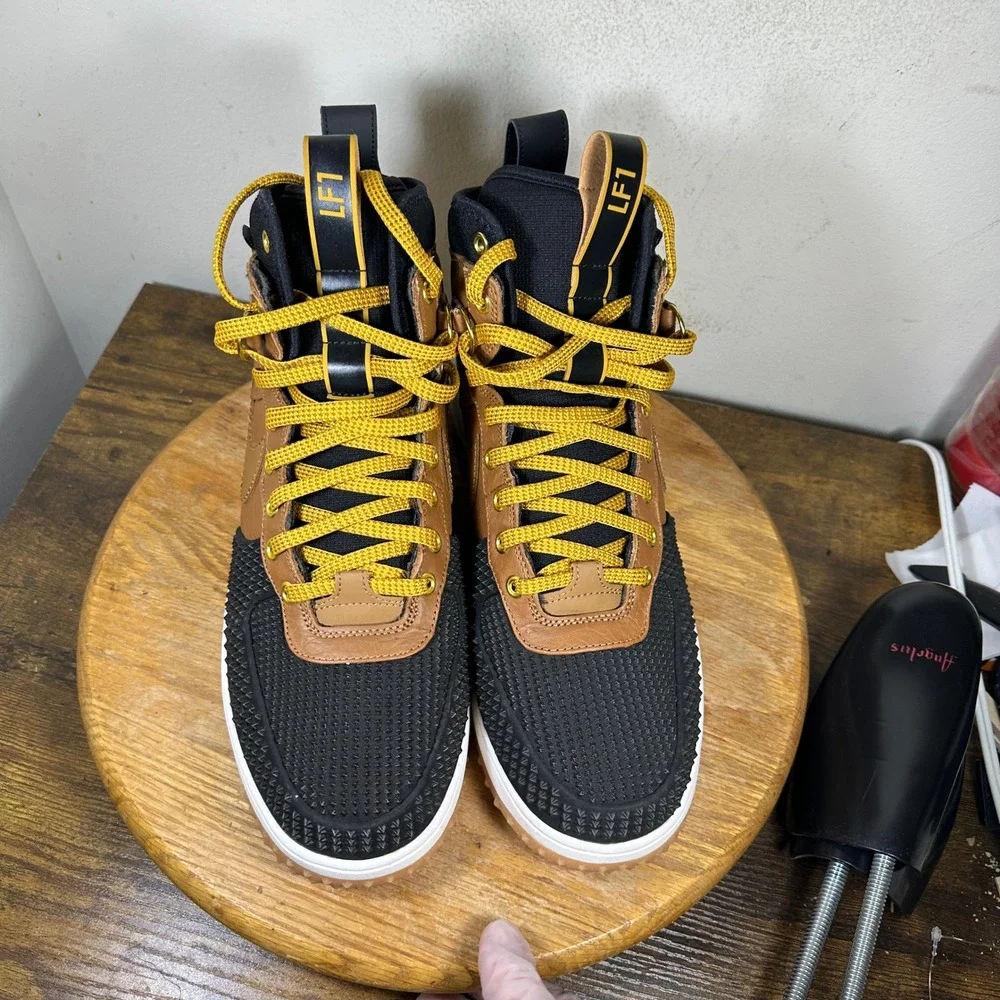 Nike lunar force