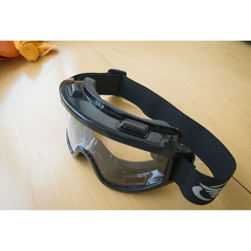 GLOBAL‎ VISION WINDSHIELD KIT 2 OFF-ROAD ATV GOGGLES  CLEAR AND SMOKE LENS